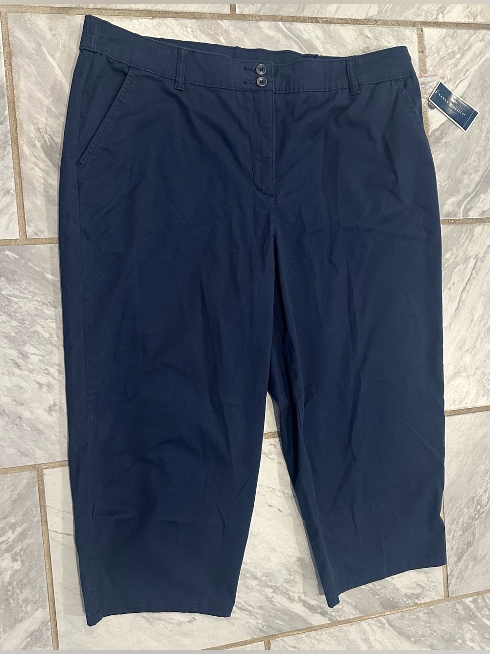 NWT Karen Scott Womens Navy Blue Capri Pants Size 16 (38Wx21L)